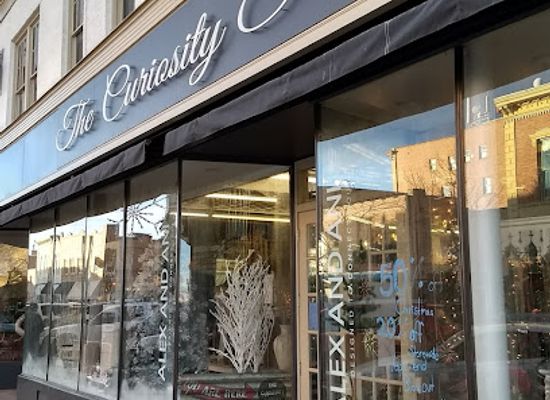 wyoming/snowy-range/shop/the-curiosity-shoppe