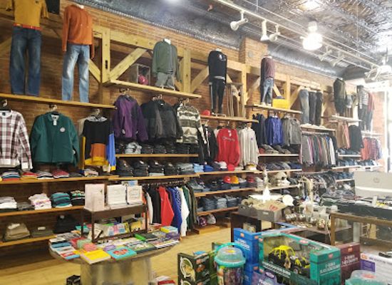 wisconsin/la-crosse/shop/dale-s-clothing-for-men-and-women
