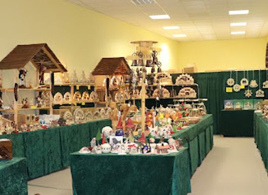 germany/ore-mountains/shop/geschenketruhe-annaberg-volkskunst-schnitzereien
