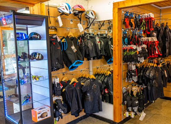 france/alpe-d-huez/shop/location-vttae-enduro-dh-trott-electrique-depart-vtt-altitude-sports-alpe-d-huez