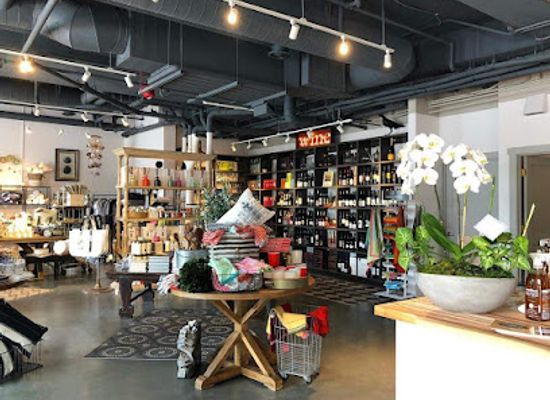 washington/bellevue/downtown-bellevue/shop/hedge-vine