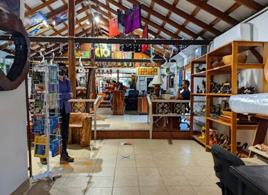 belize/central-belize/shop/the-orange-gallery