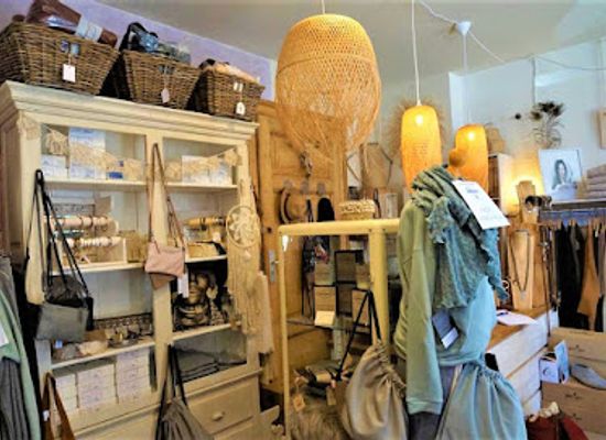 germany/hannover/linden/shop/lola-schone-dinge