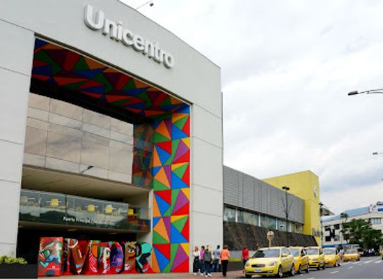 colombia/medellin/laureles/shop/unicentro-shopping-mall