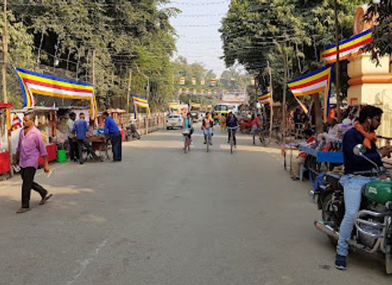 india/varanasi/sarnath/shop/sarnath-silk-handicraft
