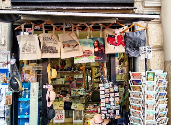 italy/lazio/shop/souvenir-store