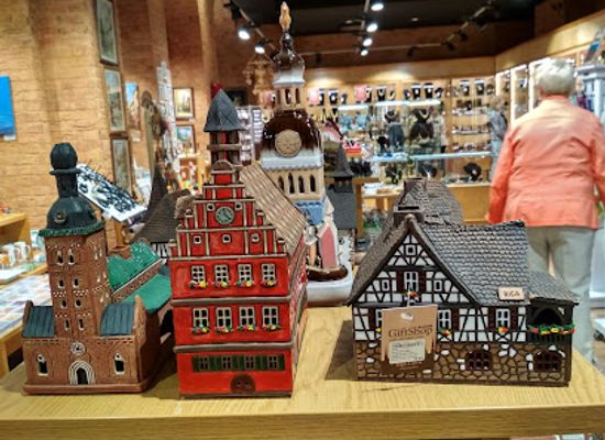 latvia/the-baltic-sea-coast/shop/elkor-gift-shop-suveniru-veikals