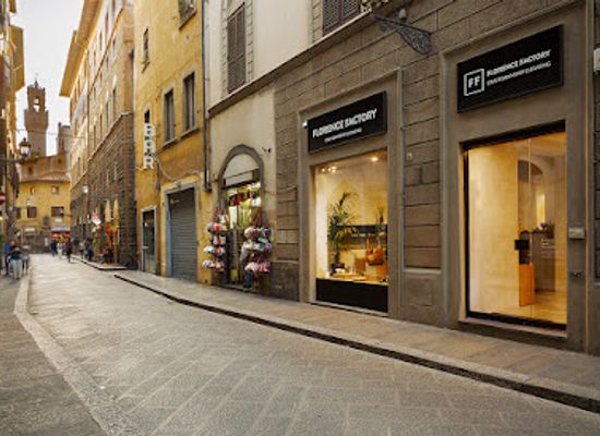 italy/florence/san-marco/shop/florence-factory-craftsmanship-curating