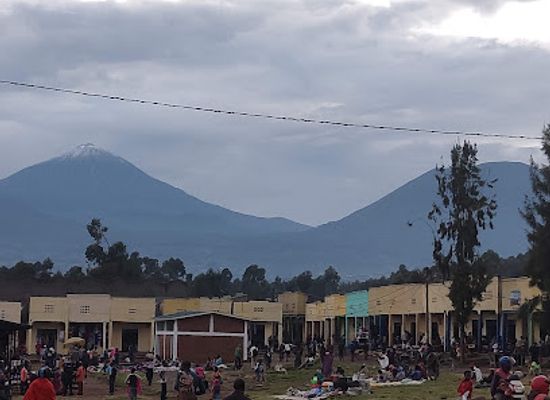 rwanda/volcanoes-national-park/shop/kinigi-market