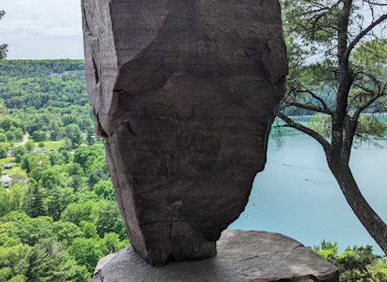 wisconsin/devil-s-lake-state-park/shop/devil-s-lake-state-park