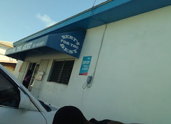 the-bahamas/eleuthera/shop/bert-s-for-the-best-grocery-store