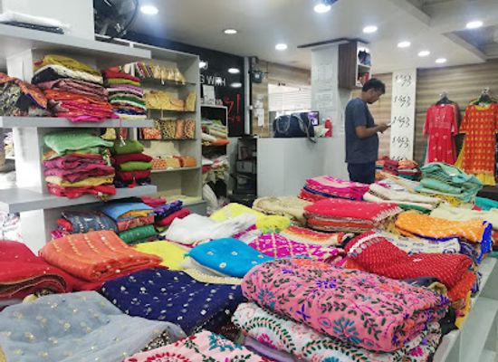 nepal/kathmandu/shop/lavanyaz-the-fashion-studio