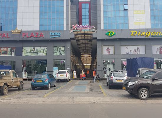 gabon/gaboon-estuary/shop/royal-plaza
