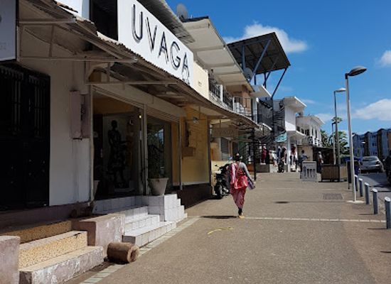 mayotte/plage-de-saziley/shop/uvaga