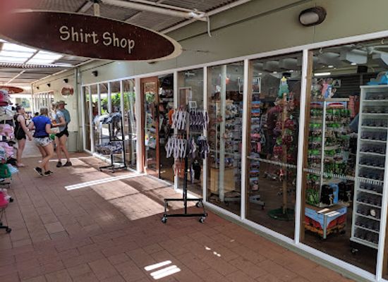 australia/uluru-kata-tjuta-national-park/shop/shirt-shop