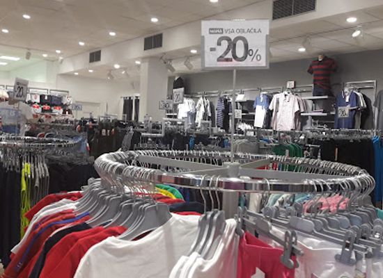 slovenia/sezana/shop/mana-sezana