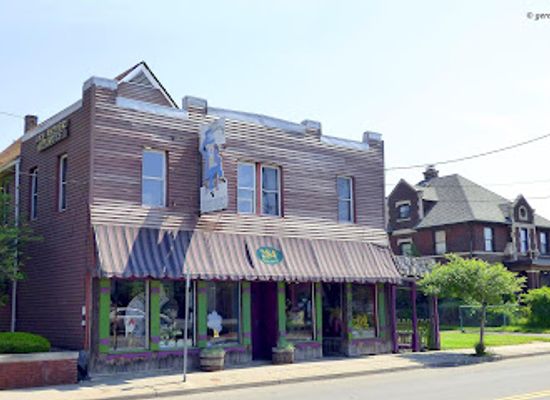new-york/southern-tier/shop/mad-hatter-antiques