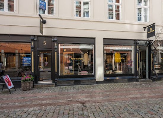 denmark/east-jutland/shop/utzon