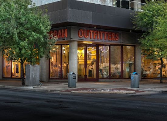 texas/austin/downtown-austin/shop/urban-outfitters
