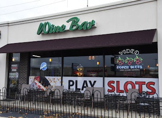 illinois/oak-lawn/shop/avenue-flower-shop-wine-bar