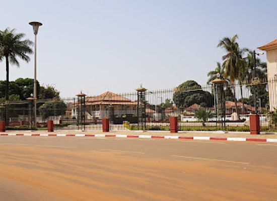 guinea-bissau/buba/shop/empire-square