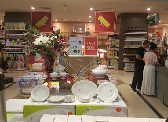 united-arab-emirates/liwa-oasis/shop/liwa-centre