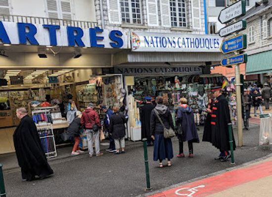 france/lourdes/shop/coecilia-lourdes-shopping-fr