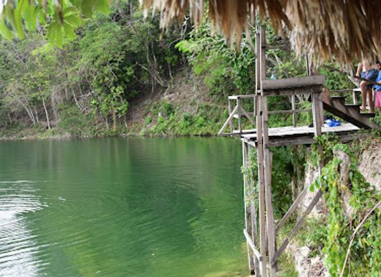 guatemala/flores/shop/jorge-s-rope-swing