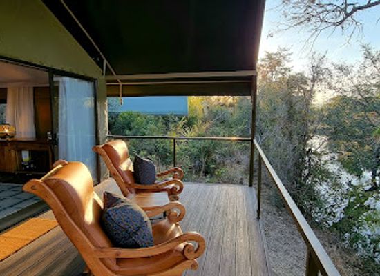 zimbabwe/zambezi-valley/shop/wallow-lodge