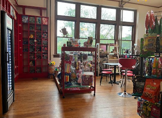 missouri/mark-twain-national-forest/shop/arcadia-academy-gift-shop-and-ice-cream-parlor