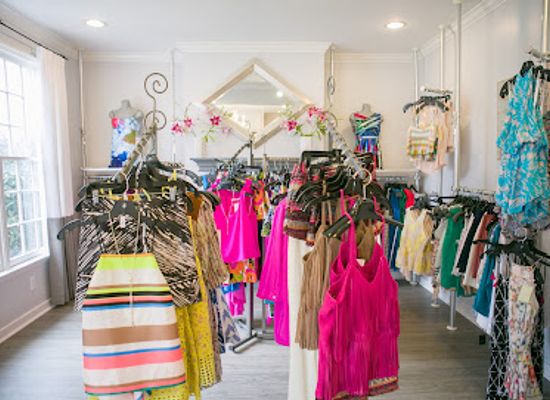 alabama/montgomery/old-cloverdale/shop/painted-pink