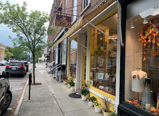 vermont/woodstock/shop/yankee-bookshop