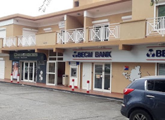 sint-maarten/cole-bay/shop/tamarind-plaza