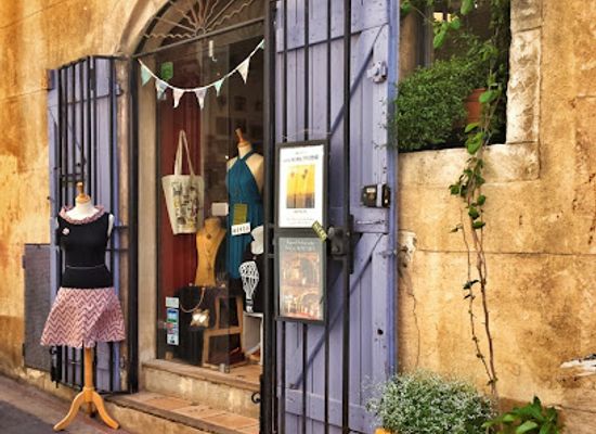 france/marseille/le-panier/shop/trois-fenetres