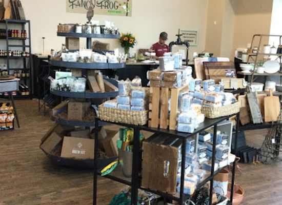 arkansas/northwest-arkansas/shop/fancy-frog-boutique