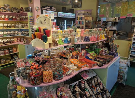 canada/regina/shop/dessart-sweets-ice-cream-candy-store