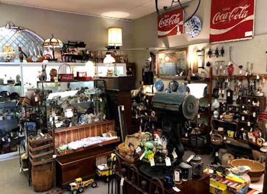 alabama/oak-mountain-state-park/shop/vintage-interiors