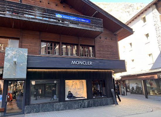 switzerland/zermatt/shop/moncler