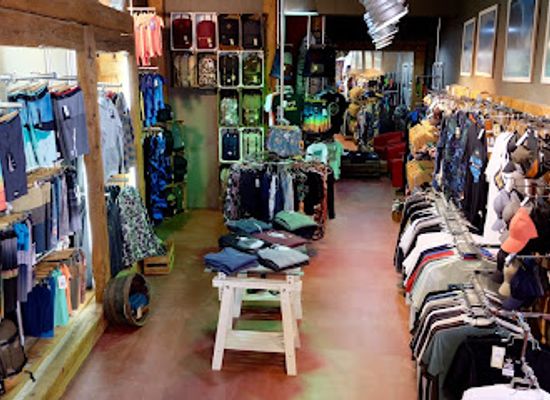 portugal/peniche/shop/on-board-surfshop