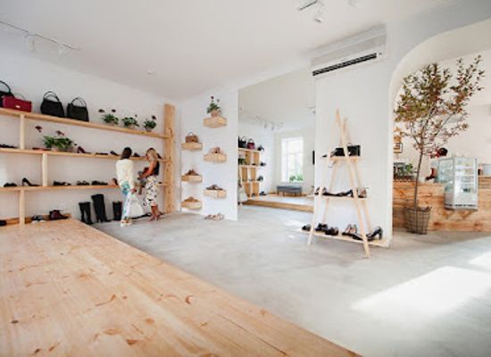 ukraine/polesia/shop/kachorovska-store