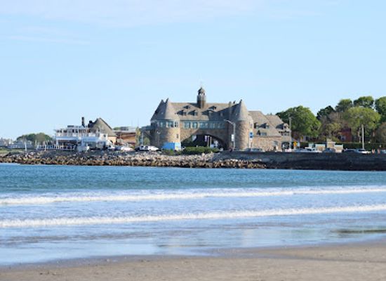 rhode-island/narragansett-beach/shop/narragansett-town-beach