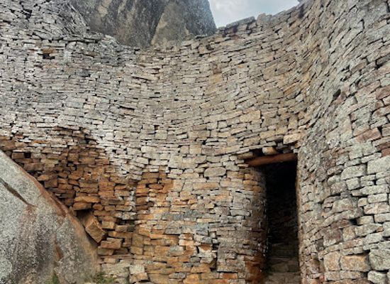 zimbabwe/great-zimbabwe-national-monument/shop/great-zimbabwe-cafe-and-curios-shop