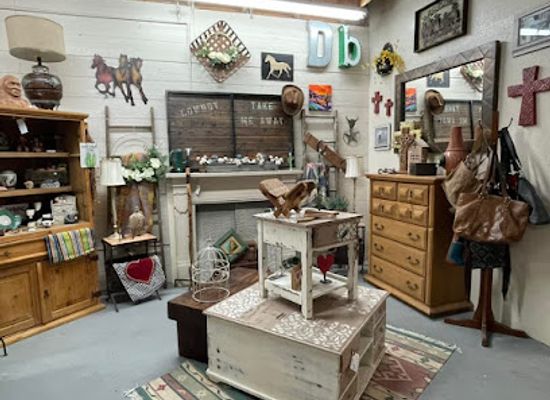 arizona/verde-valley/shop/the-warehouse-green-valley