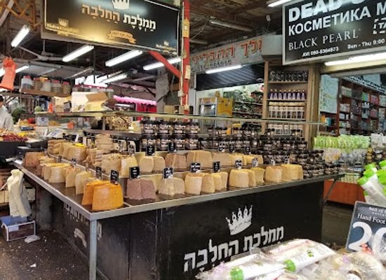 israel/tel-aviv/shop/clothing-shop-the-carmel-market