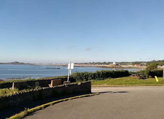 guernsey/portelet-bay/shop/portelet-kiosk