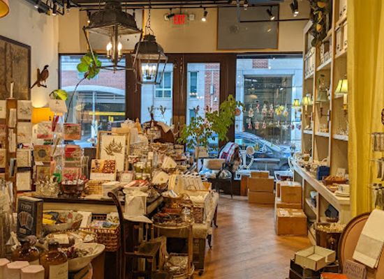 maryland/baltimore/inner-harbor/shop/curiosity