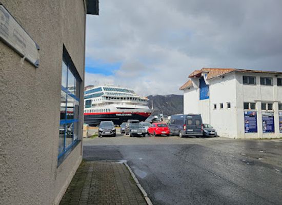 norway/nordkapp/shop/mix-mote-as
