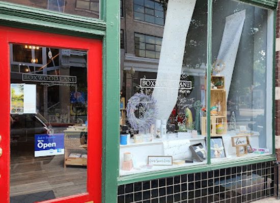 virginia/roanoke/shop/boxwood-lane