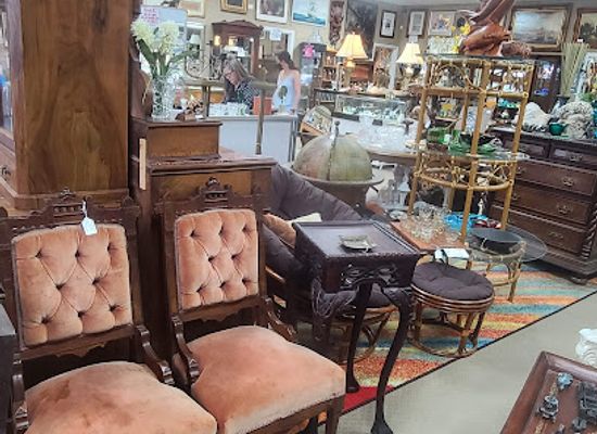 florida/pensacola/shop/all-about-antiques