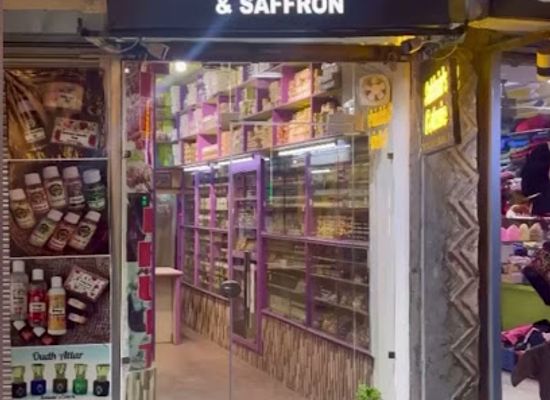 india/kashmir-great-lakes/shop/saklain-s-coterie